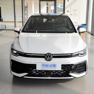 2026 Volkswagen Golf R-Line 300TSI